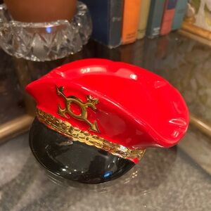 Captain Red & Black Ceramic vintage ashtray